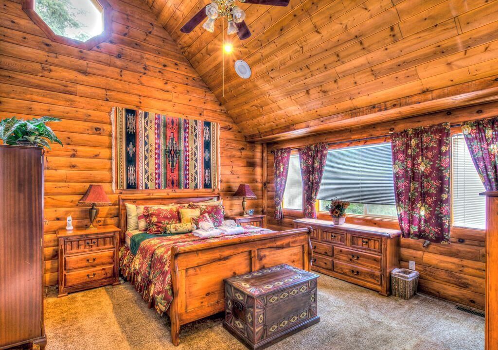 Photo of Bedroom in Pioneer Trail