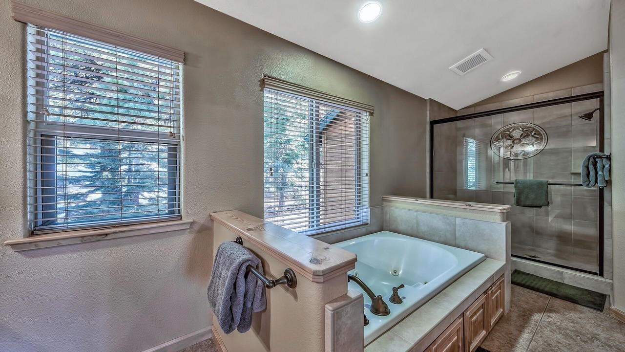 Photo of Bathroom in Pioneer Trail