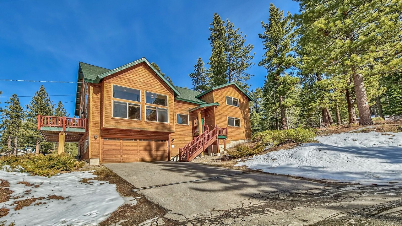 Photo of Outdoor in Pioneer Trail