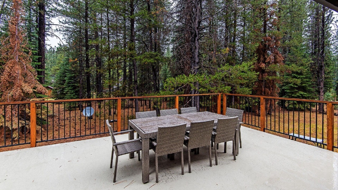 Photo of Outdoor in Pioneer Trail