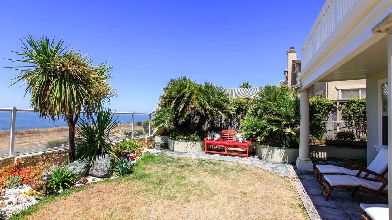 Photo of Outdoor in Hercules