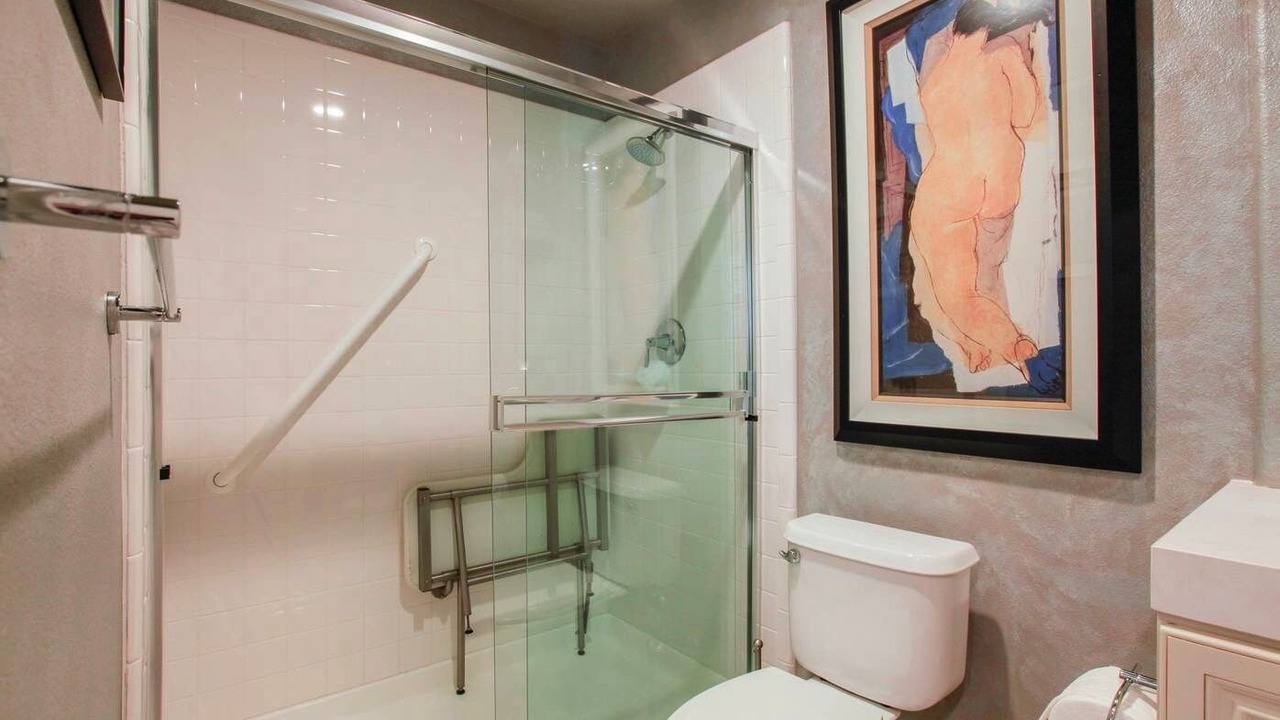 Photo of Bathroom in Hercules