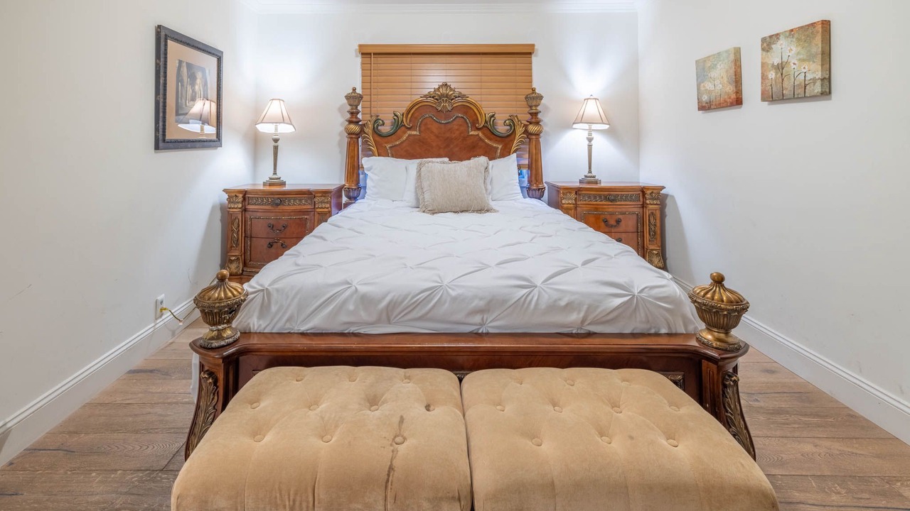 Photo of Bedroom in Bay Park