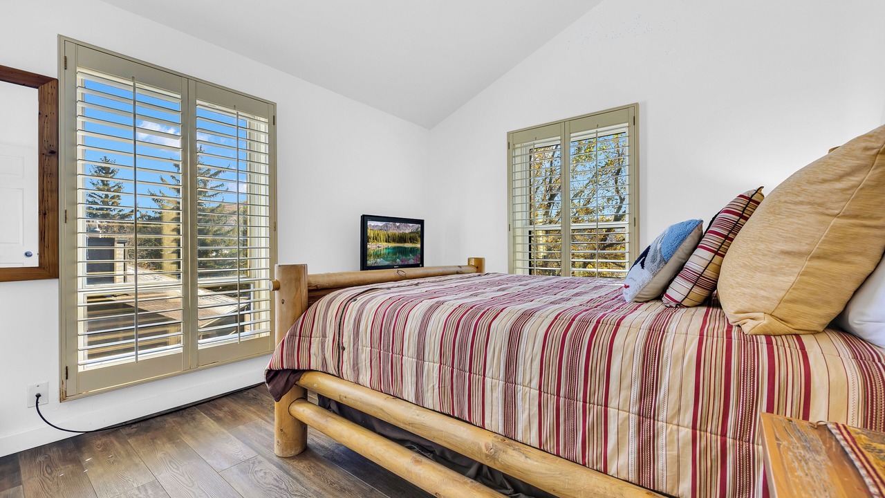 Photo of Bedroom in Park Meadows