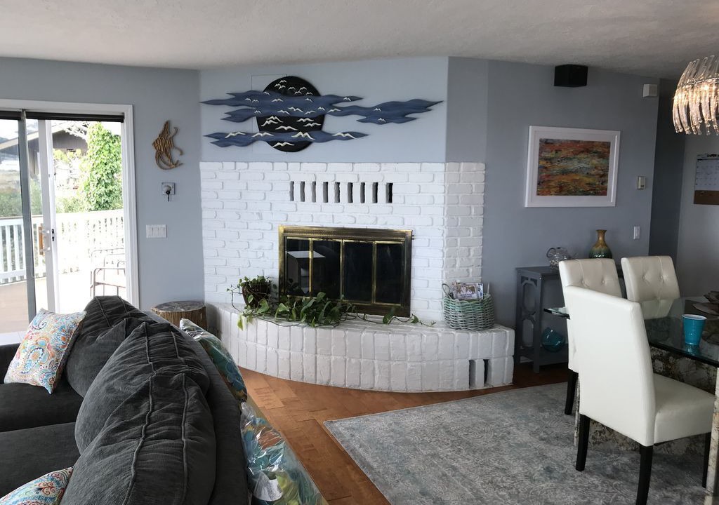 Photo of Livingroom in Crescent City