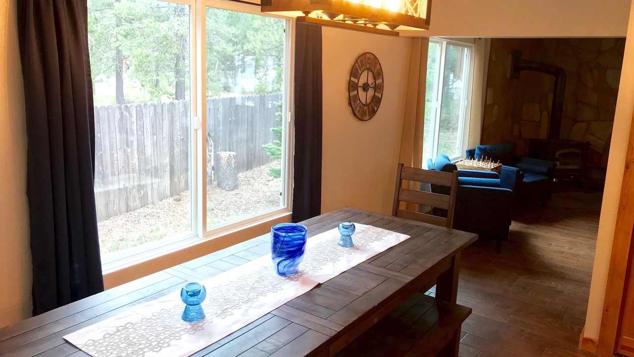 Photo of Livingroom in Christmas Valley