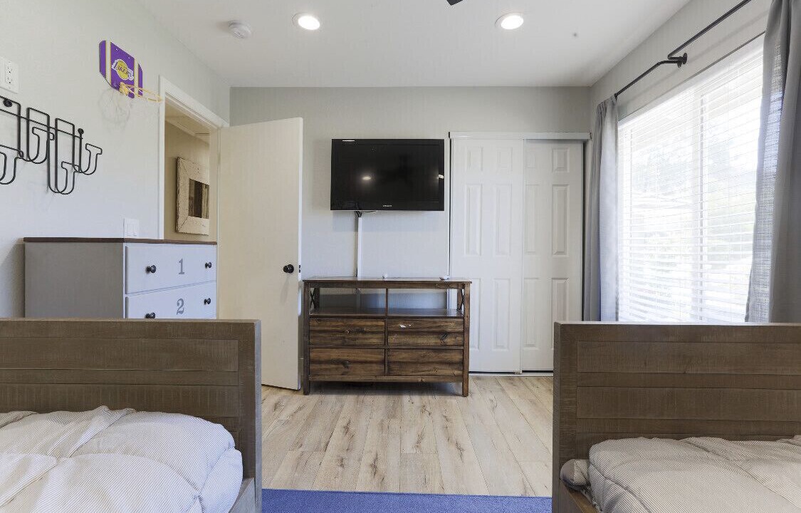 Photo of Bedroom in Thousand Oaks