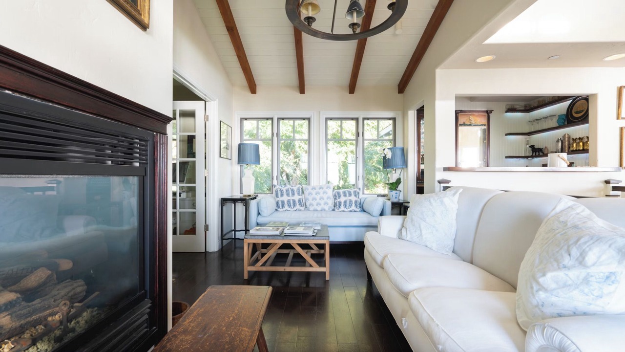Photo of Livingroom in South Laguna