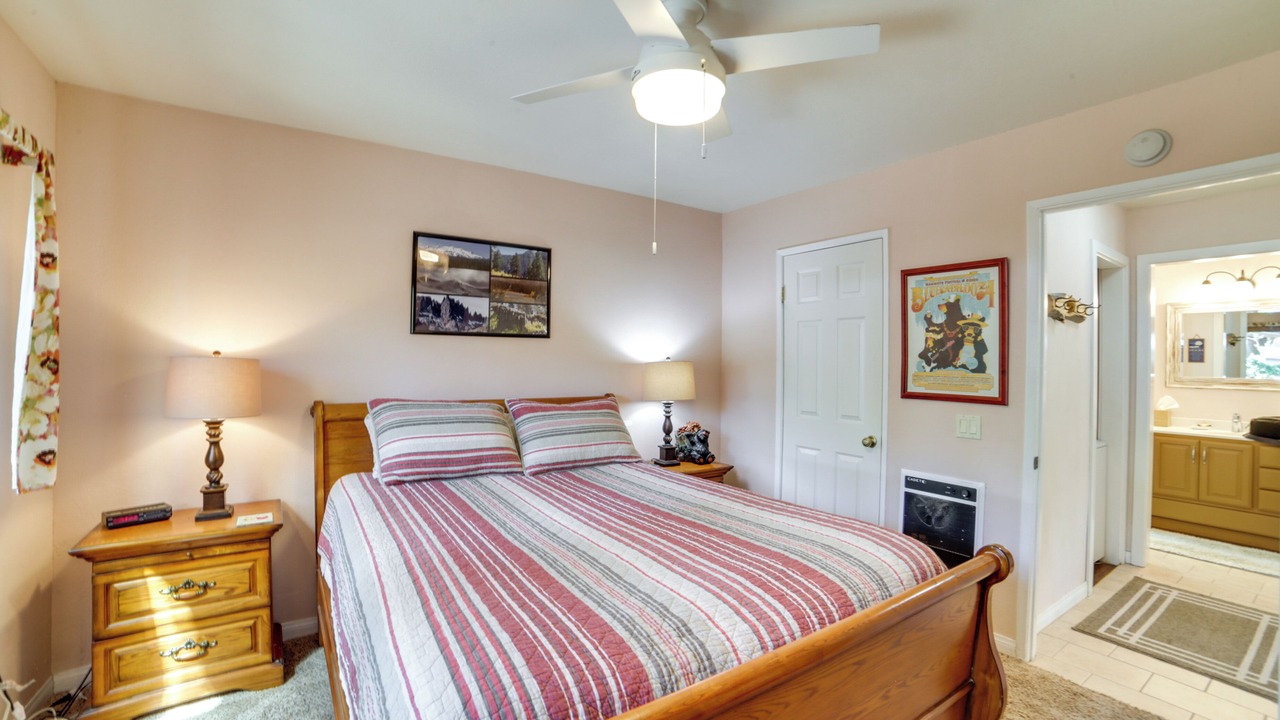 Photo of Bedroom in Majestic Pines
