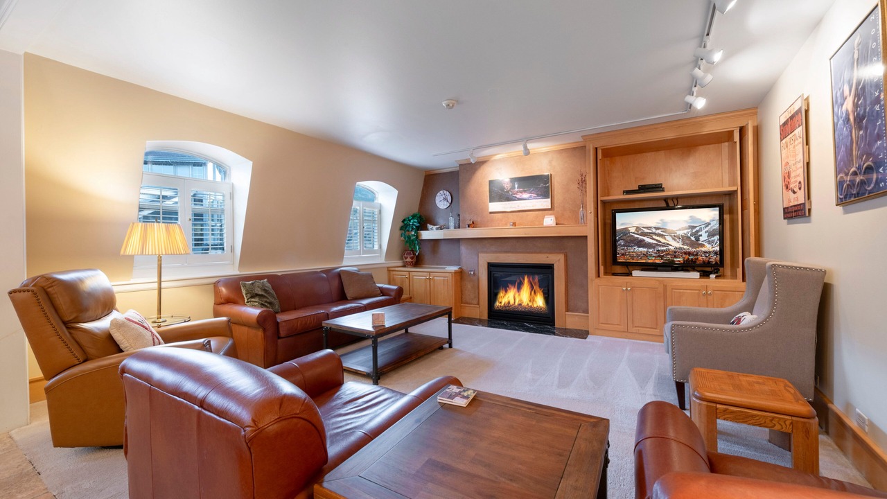 Photo of Livingroom in North Park City