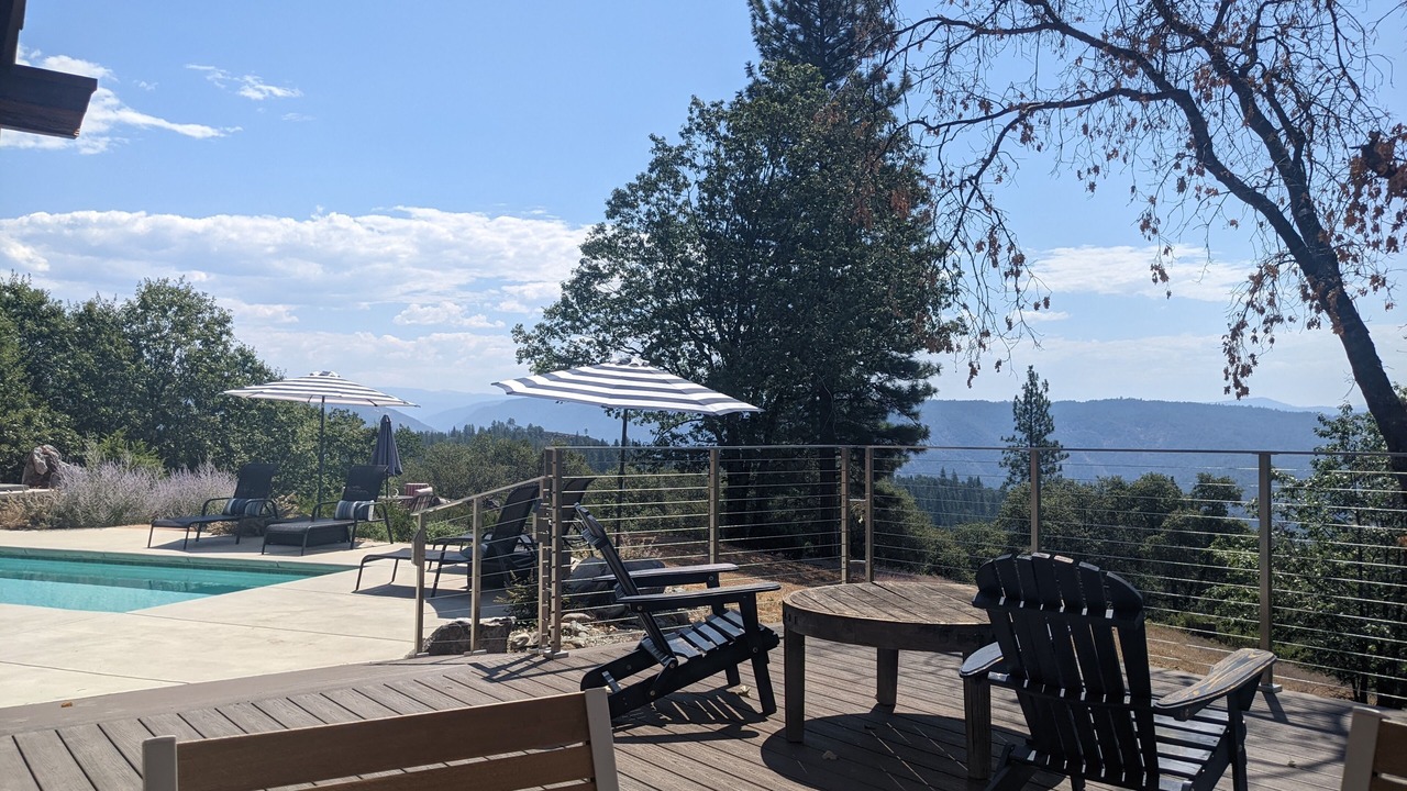 Photo of Patio Balcony in Forest Meadows