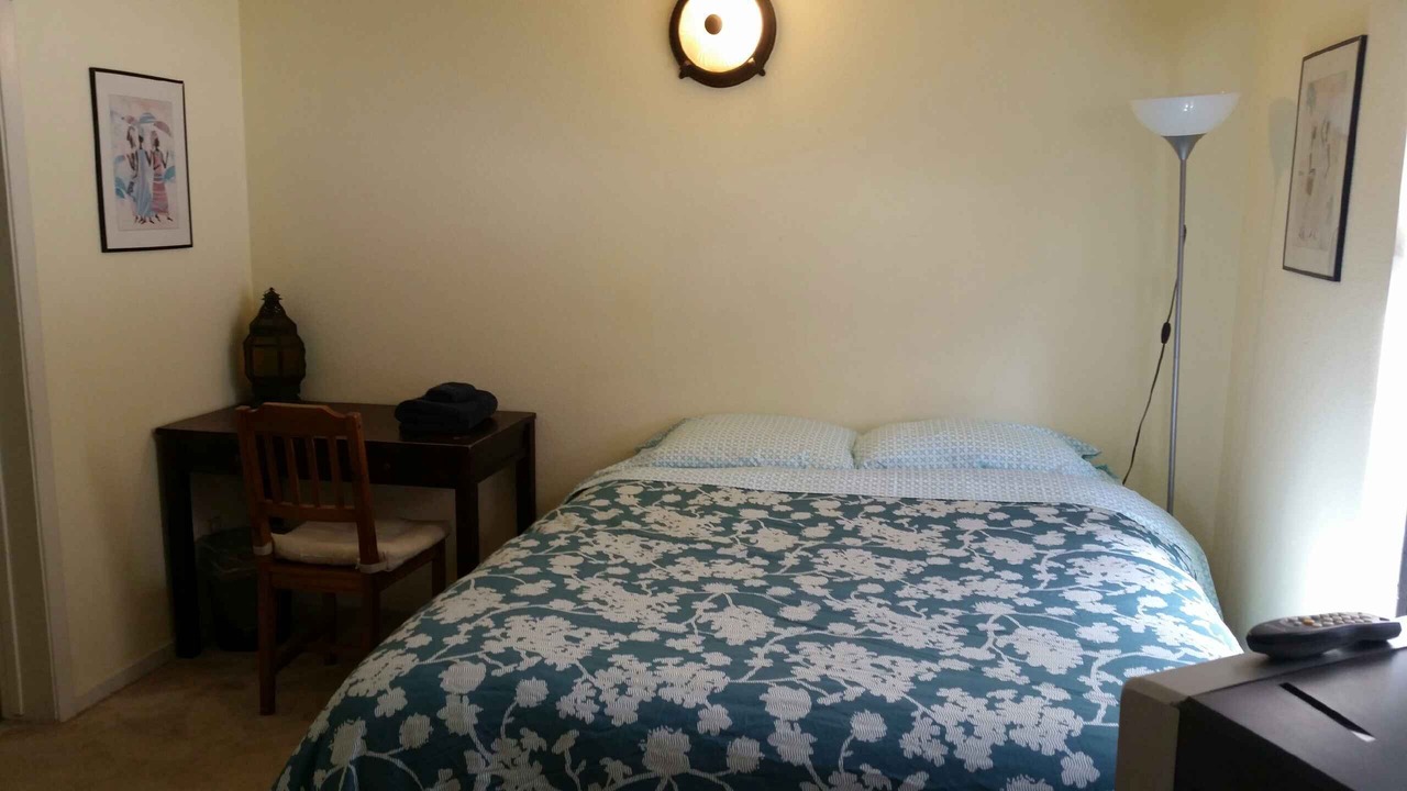 Photo of Bedroom in East Palo Alto