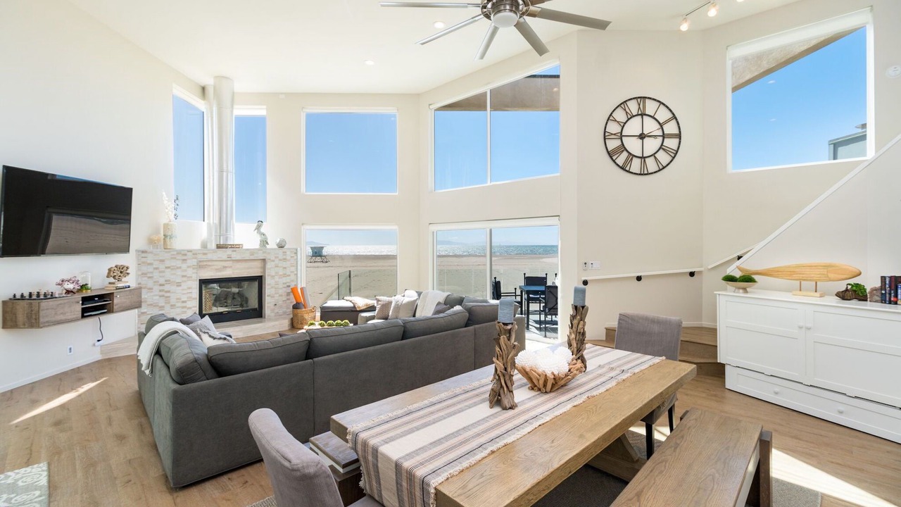 Photo of Livingroom in Hollywood Beach