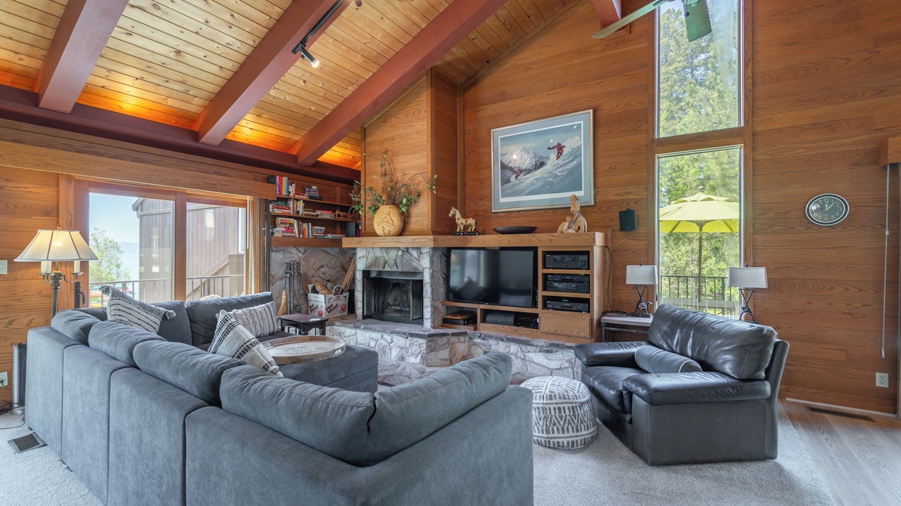 Photo of Livingroom in Tahoe City