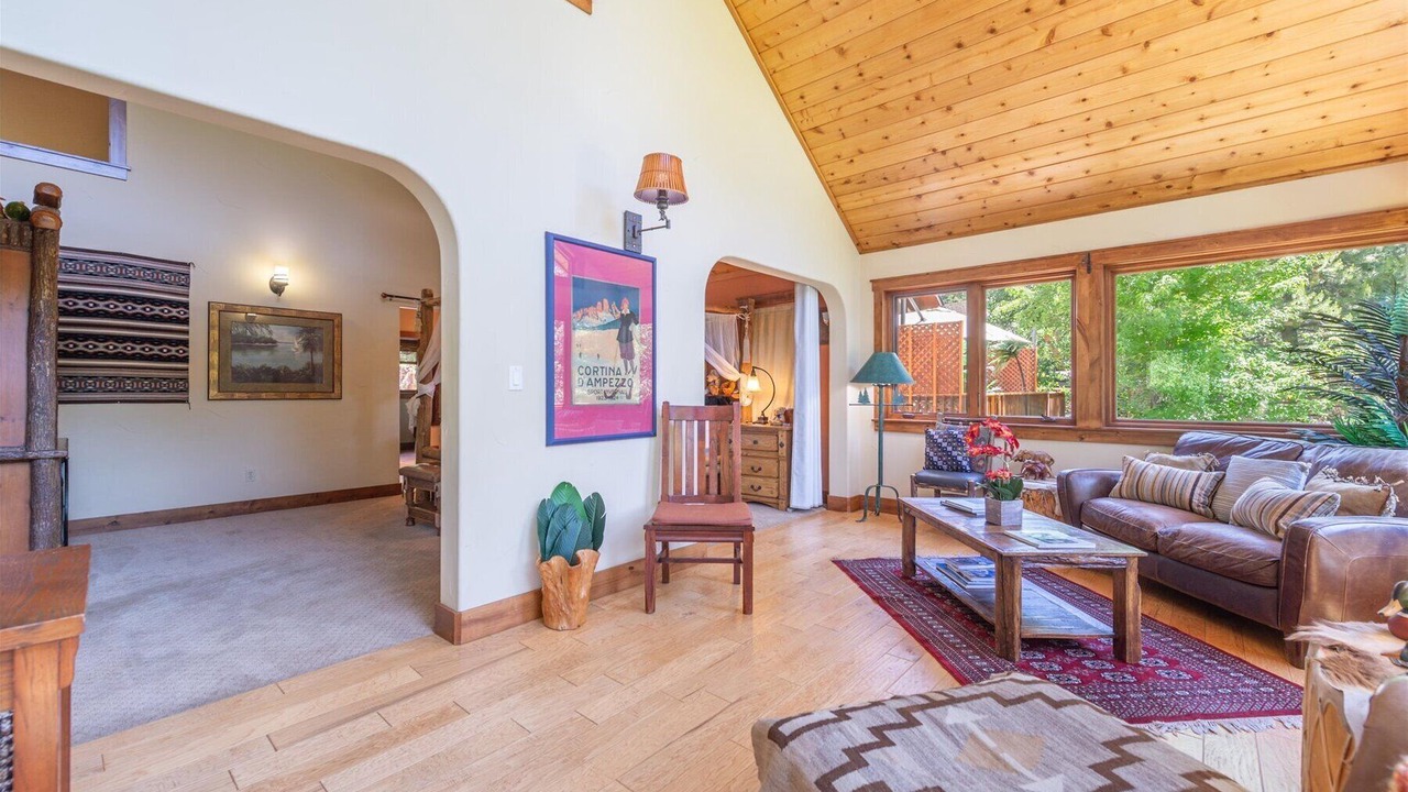 Photo of Livingroom in Olympic Valley