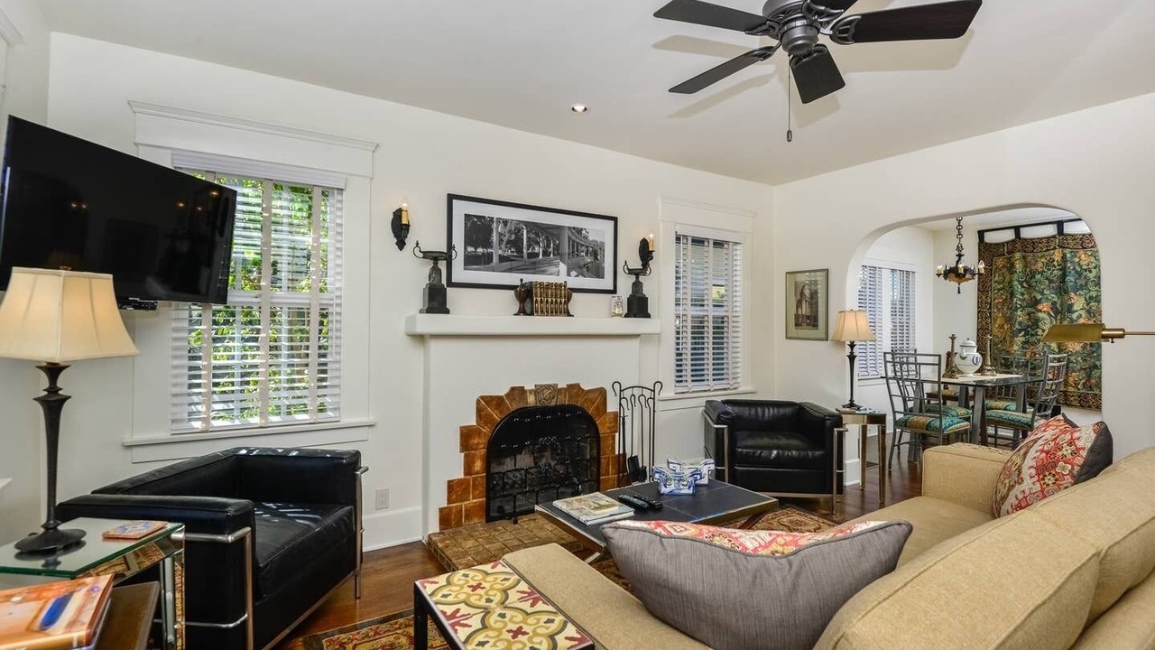 Photo of Livingroom in Park West