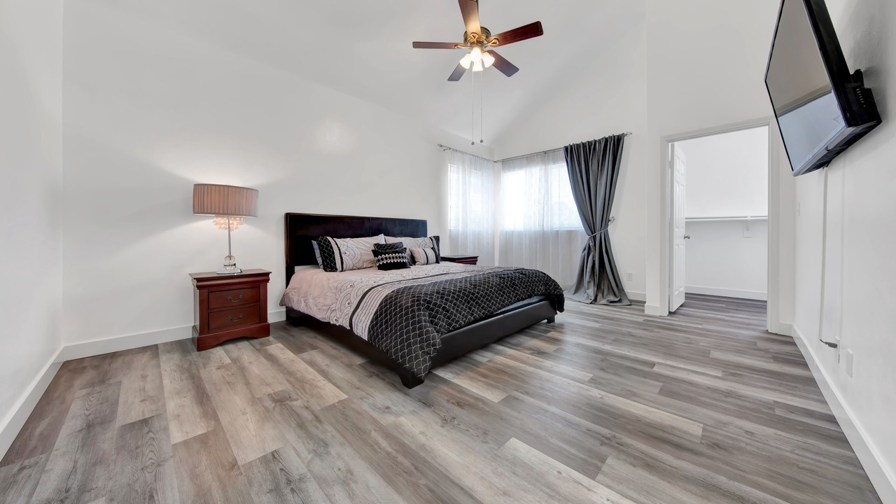 Photo of Bedroom in Reseda