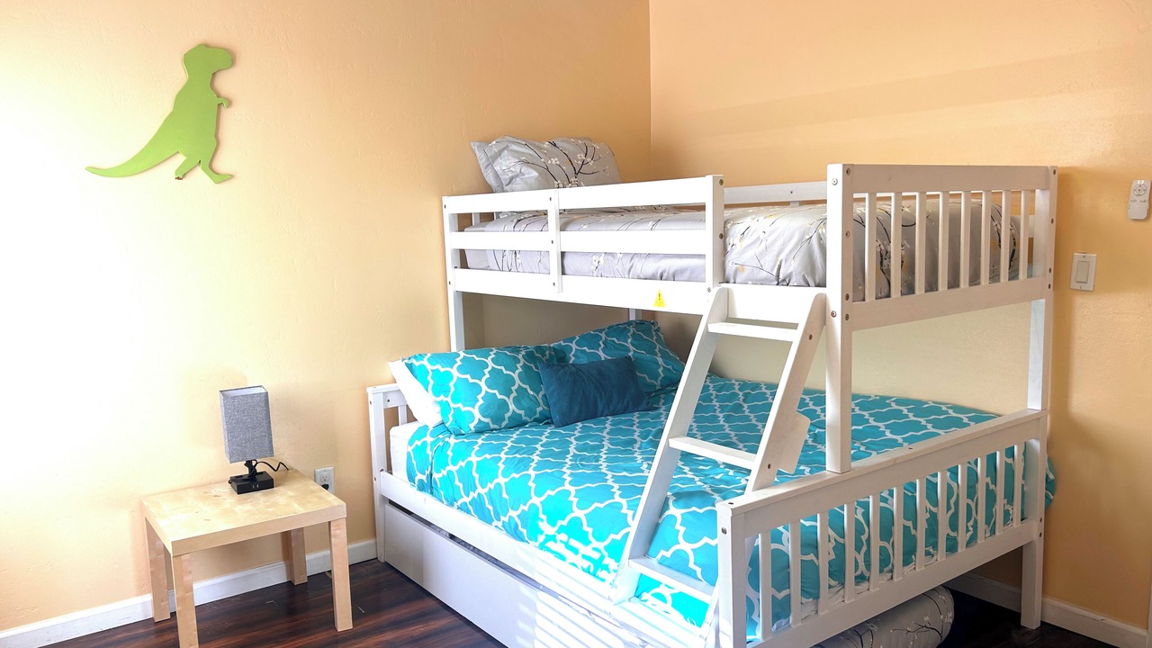 Photo of Bedroom in Bridgeview