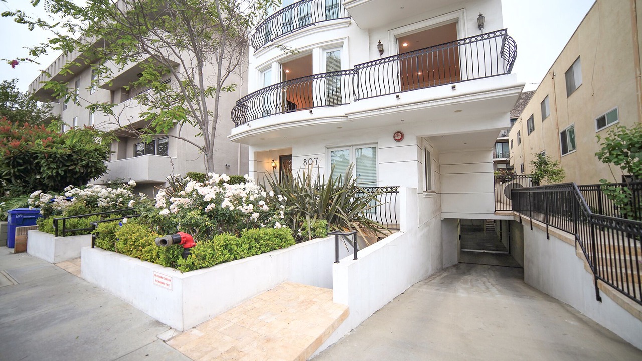 Photo of Outdoor in Pico - Robertson