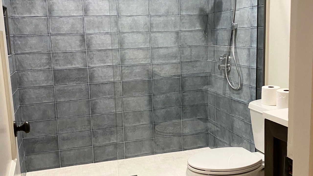 Photo of Bathroom in Oak Park