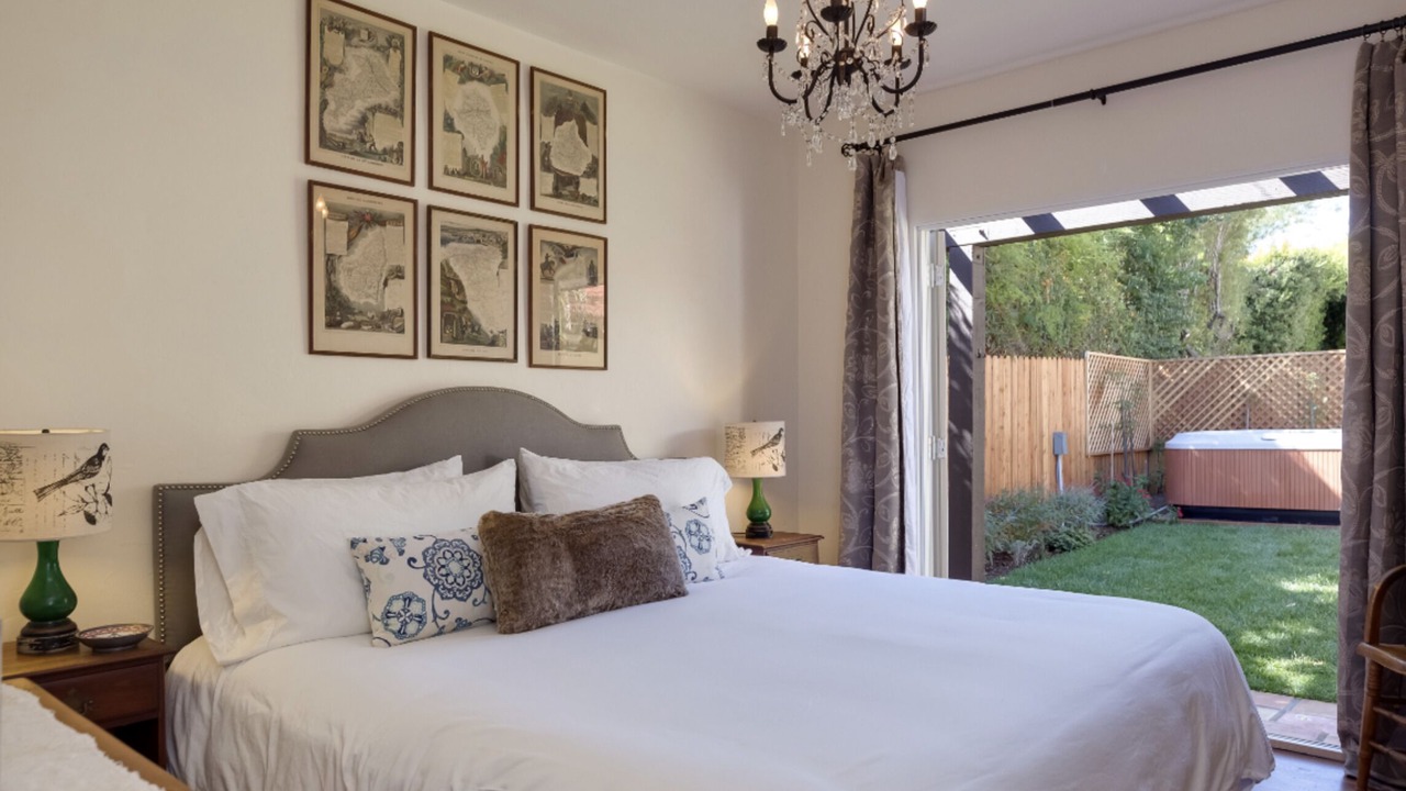 Photo of Bedroom in Oak Park