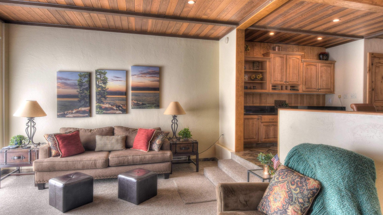 Photo of Livingroom in Brockway