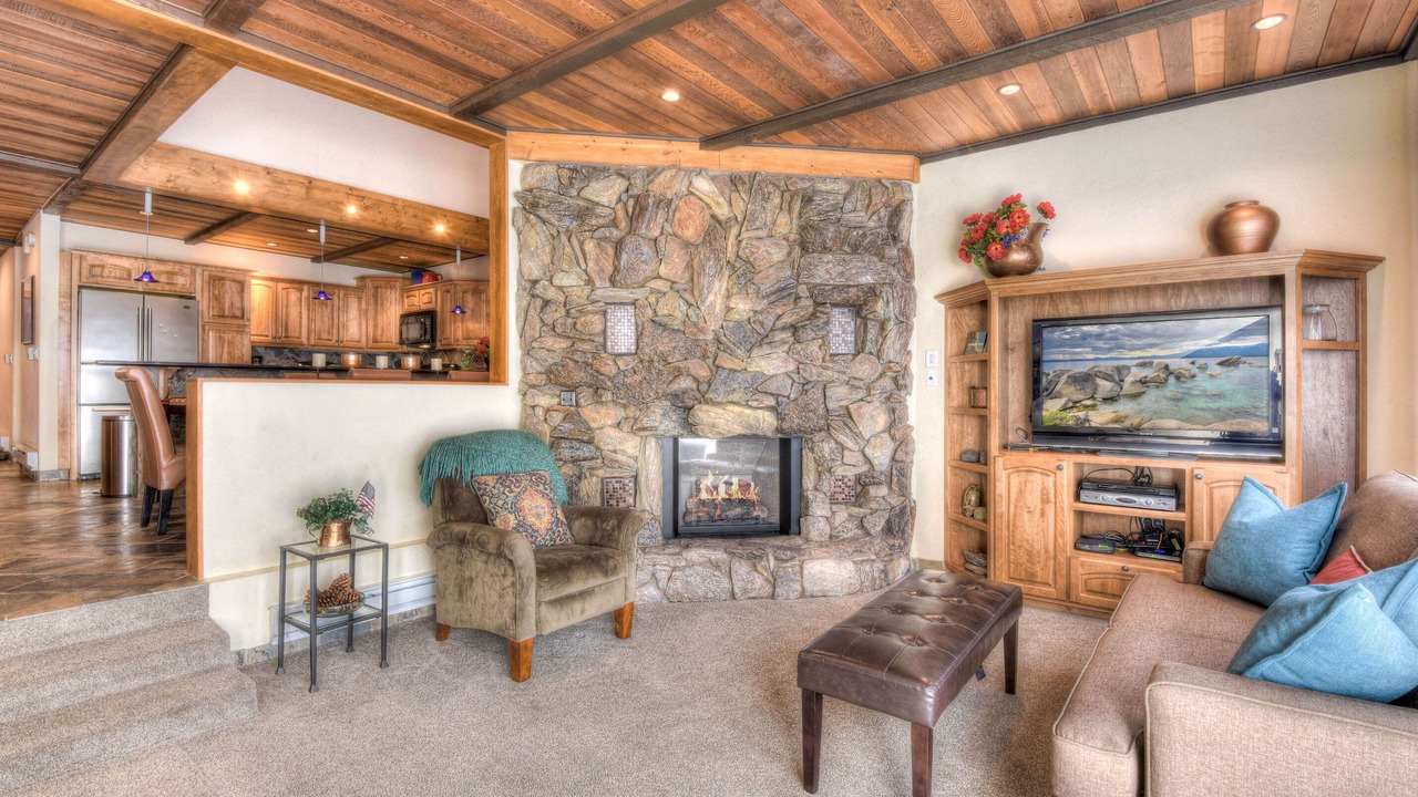 Photo of Livingroom in Brockway