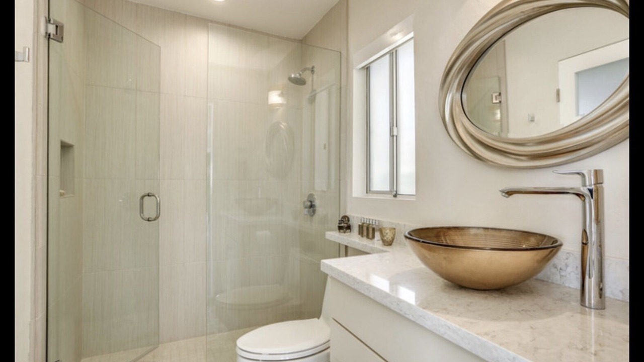 Photo of Bathroom in Araby
