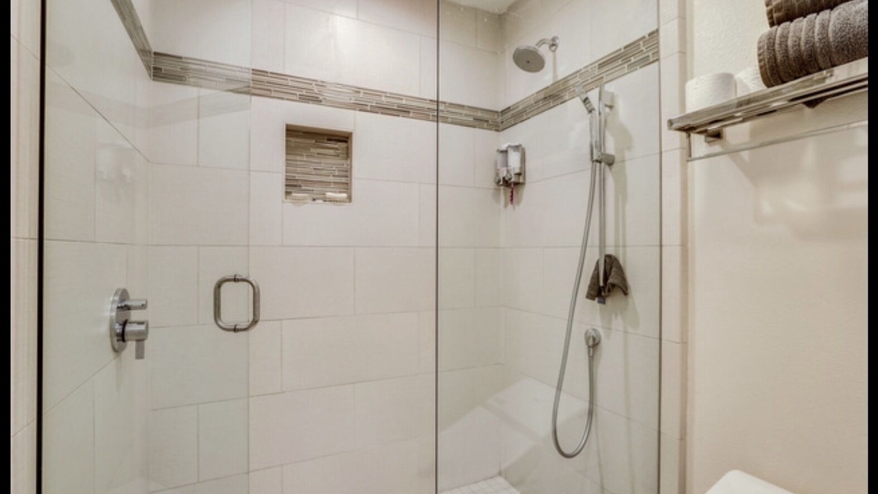 Photo of Bathroom in Araby