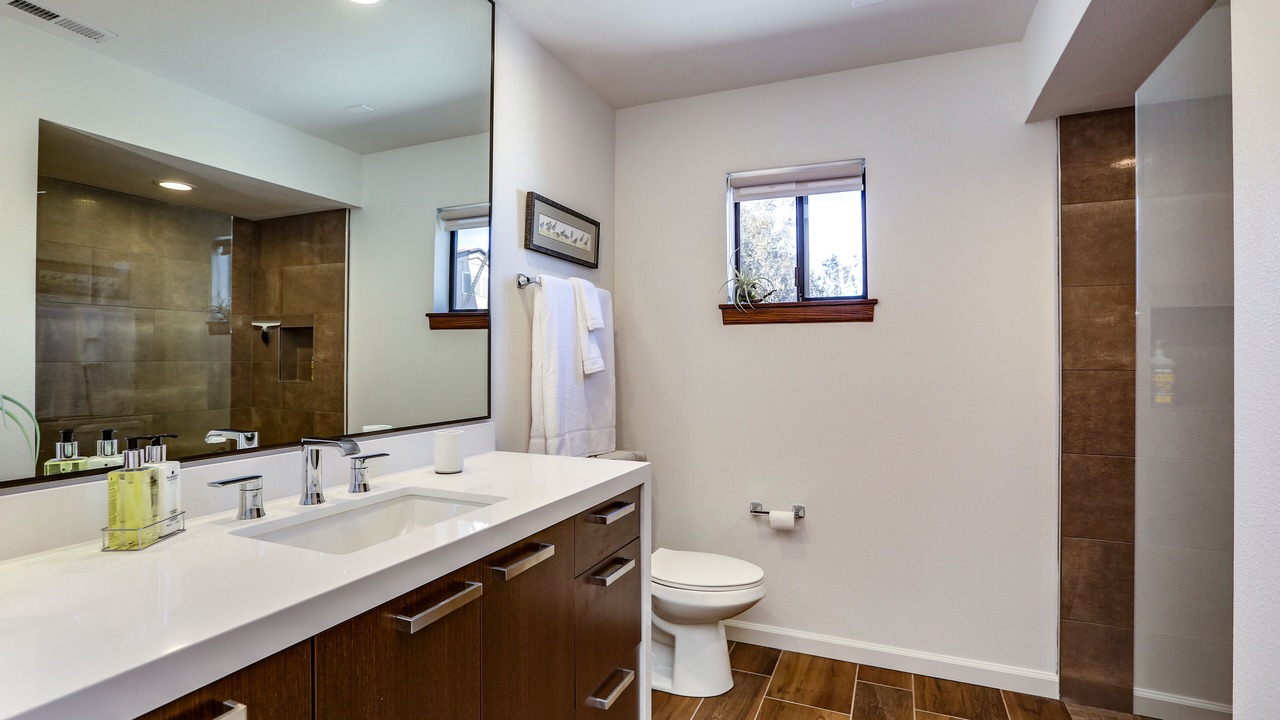 Photo of Bathroom in Panorama Heights