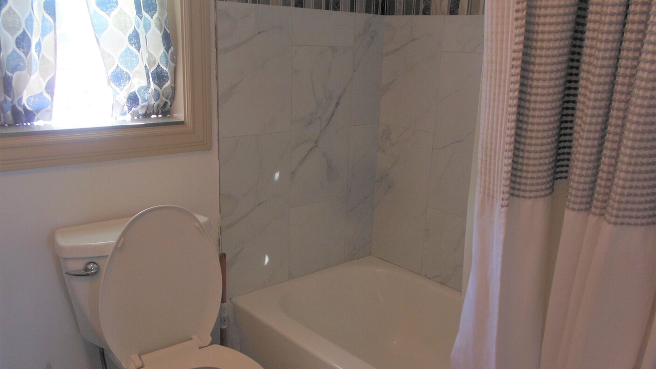 Photo of Bathroom in West Alameda