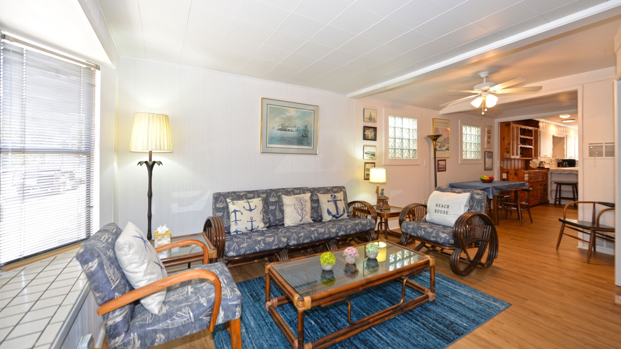 Photo of Bedroom in Avalon