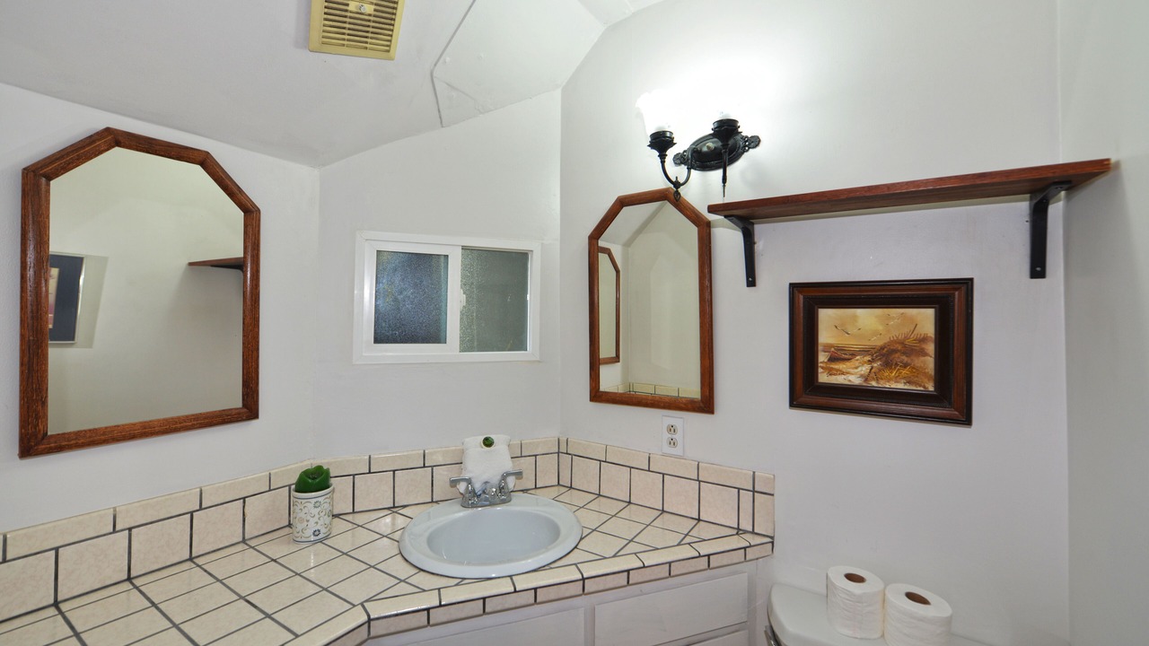 Photo of Bathroom in Avalon