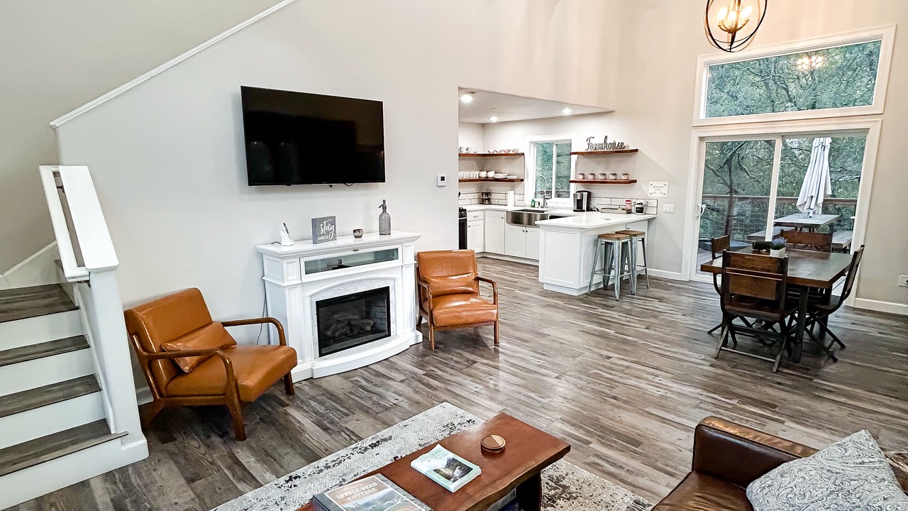 Photo of Livingroom in Three Rivers
