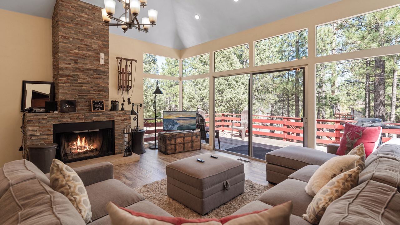 Photo of Livingroom in Big Bear