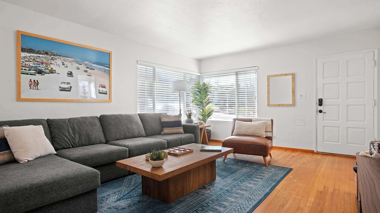 Photo of Livingroom in Ocean Beach