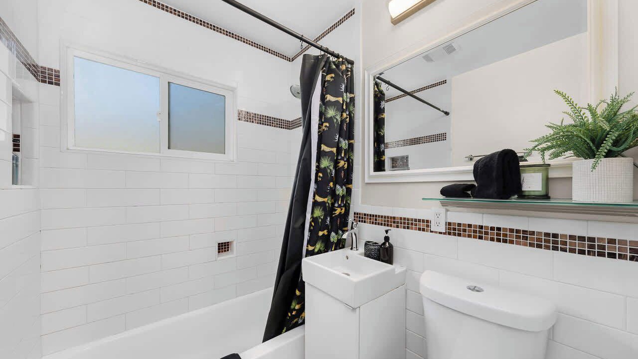 Photo of Bathroom in Crown Point