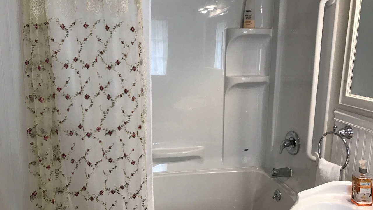 Photo of Bathroom in Montecito