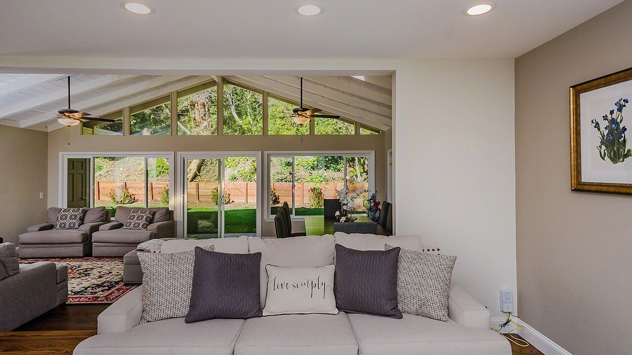 Photo of Livingroom in San Bruno