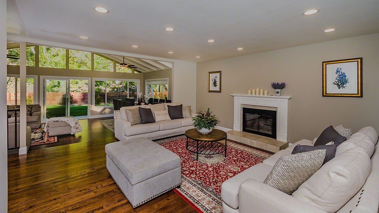 Photo of Livingroom in San Bruno