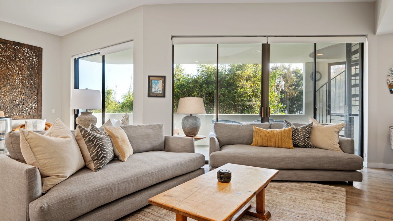 Photo of Livingroom in Padaro Lane