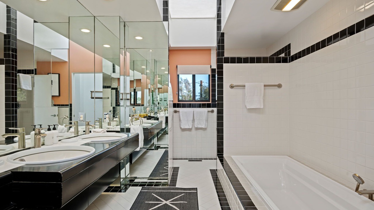 Photo of Bathroom in Padaro Lane