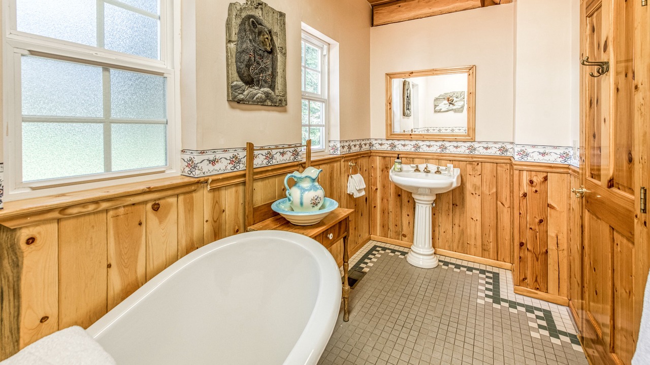 Photo of Bathroom in Big Creek