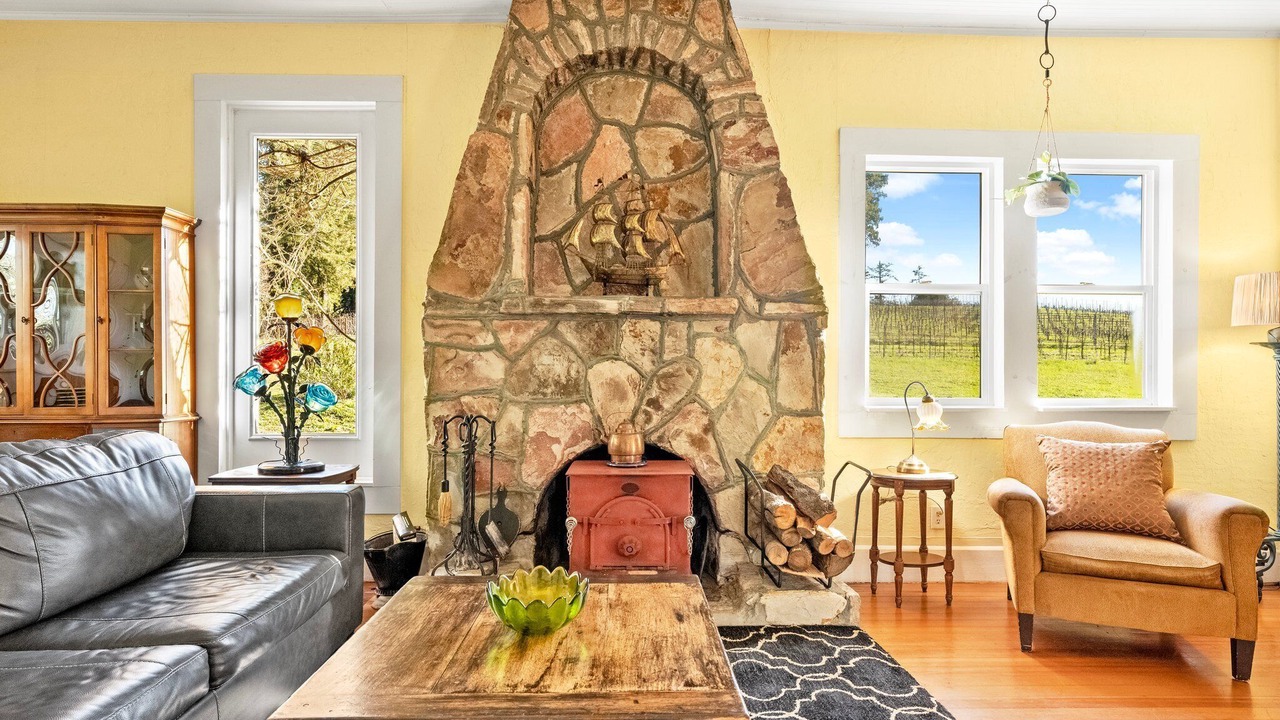 Photo of Livingroom in Freestone