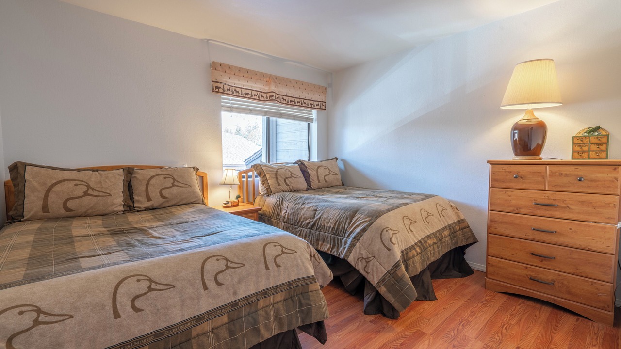 Photo of Bedroom in June Lake