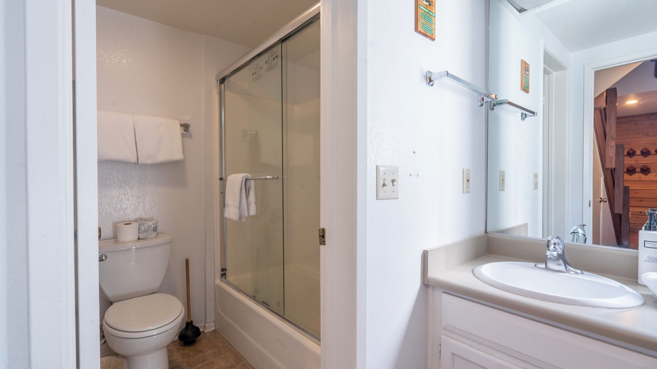 Photo of Bathroom in June Lake