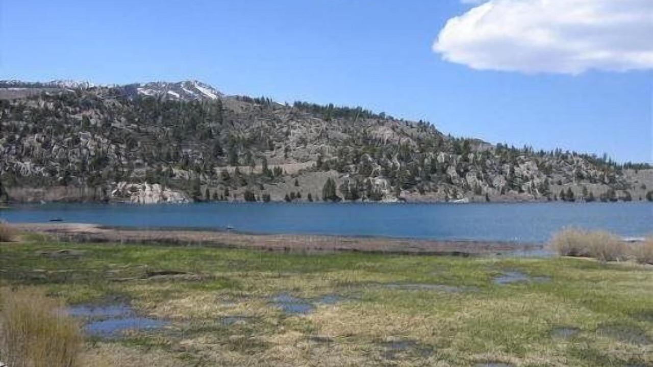 Photo of Patio Balcony in June Lake