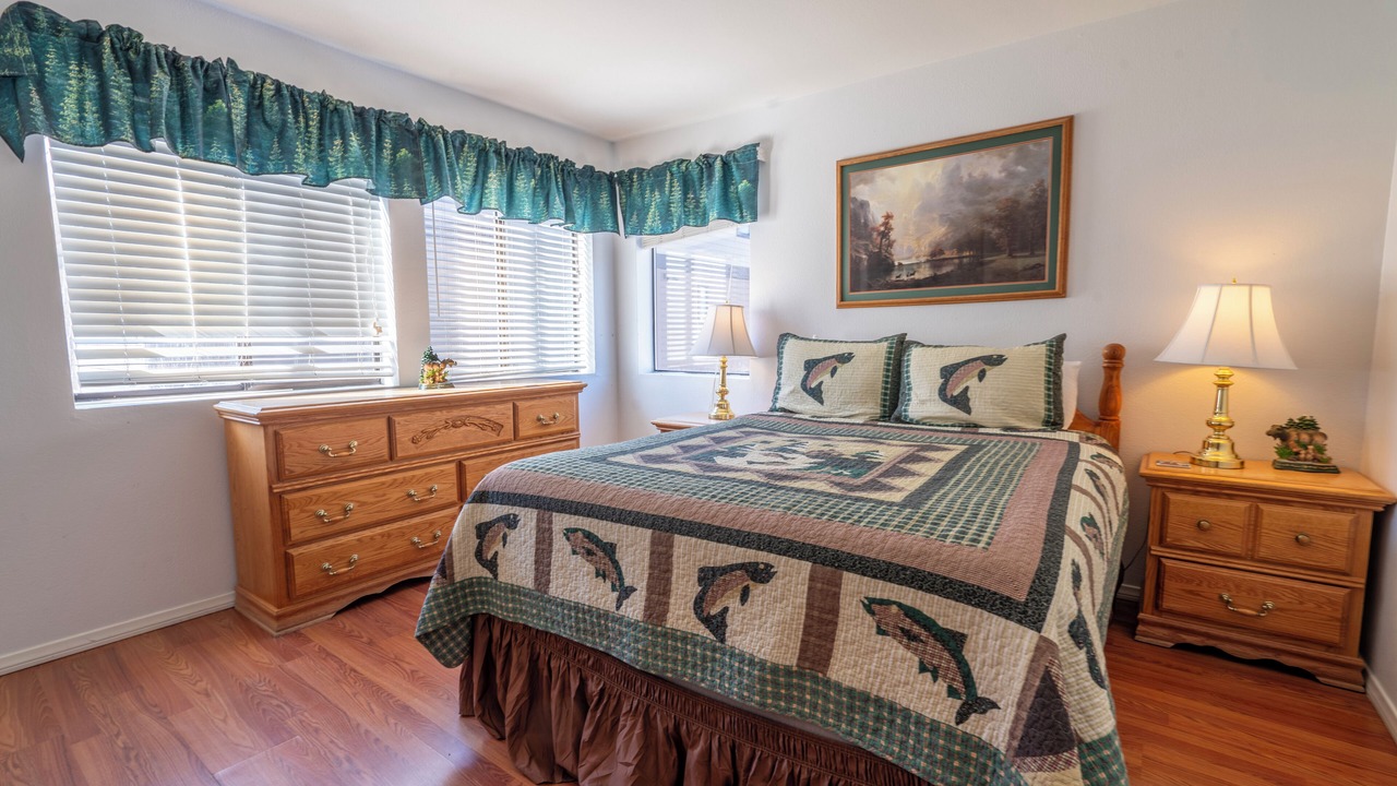 Photo of Bedroom in June Lake