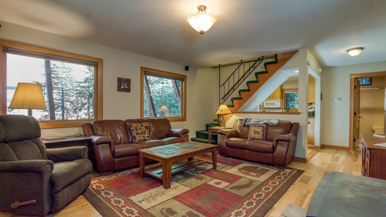 Photo of Livingroom in Donner Lake Woods