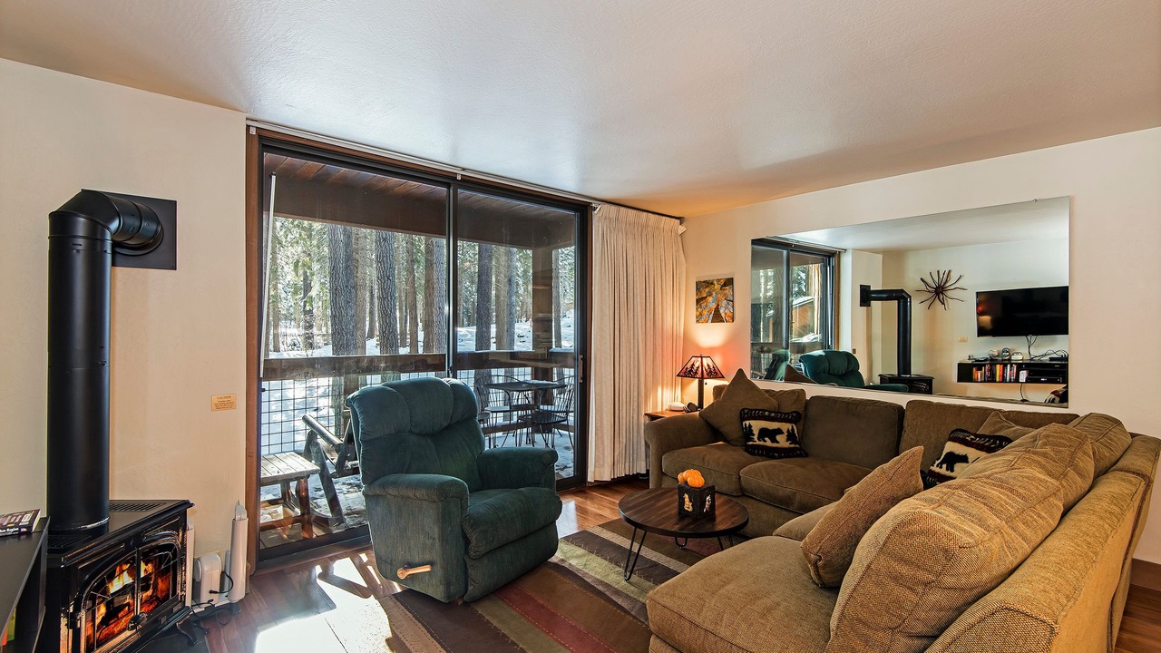 Photo of Livingroom in Truckee